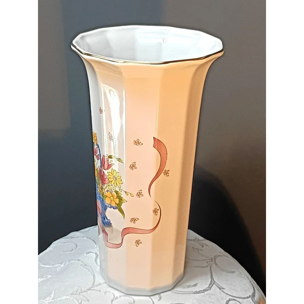 White Vtg Flower Basket Vase 9